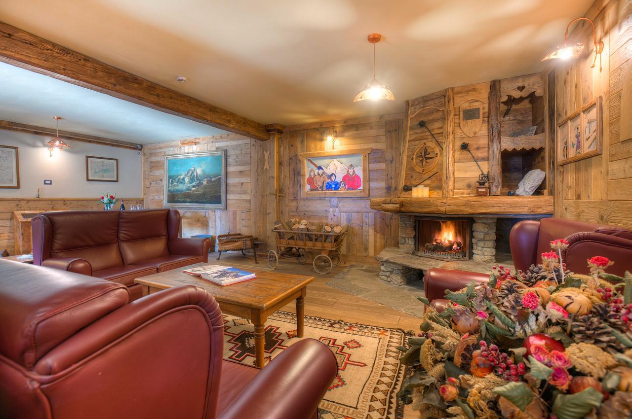 Hotel Meublé Mon Rêve Breuil-Cervinia Extérieur photo