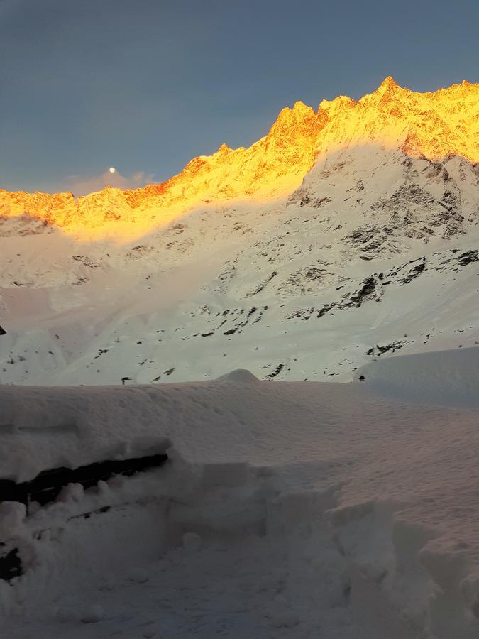 Hotel Meublé Mon Rêve Breuil-Cervinia Extérieur photo