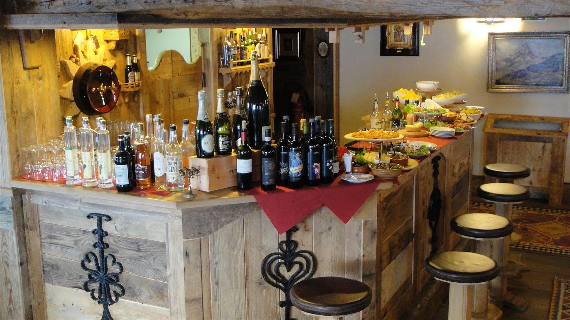 Hotel Meublé Mon Rêve Breuil-Cervinia Extérieur photo